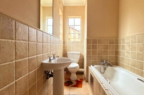 3 Bedroom Property for Sale in Meredale Gauteng