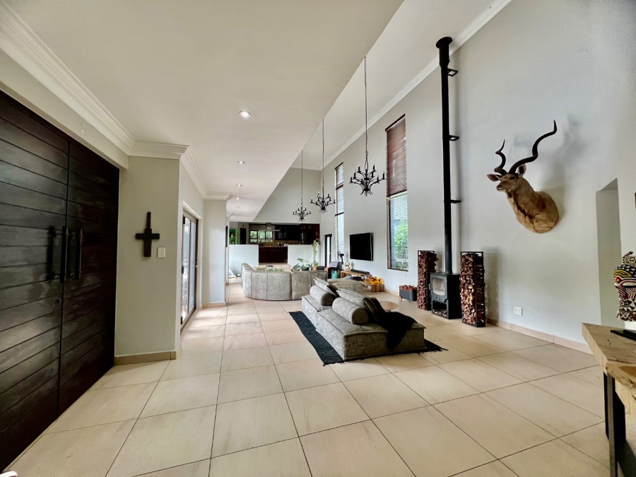 To Let 5 Bedroom Property for Rent in Silver Lakes Golf Estate Gauteng