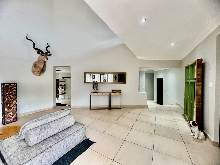To Let 5 Bedroom Property for Rent in Silver Lakes Golf Estate Gauteng