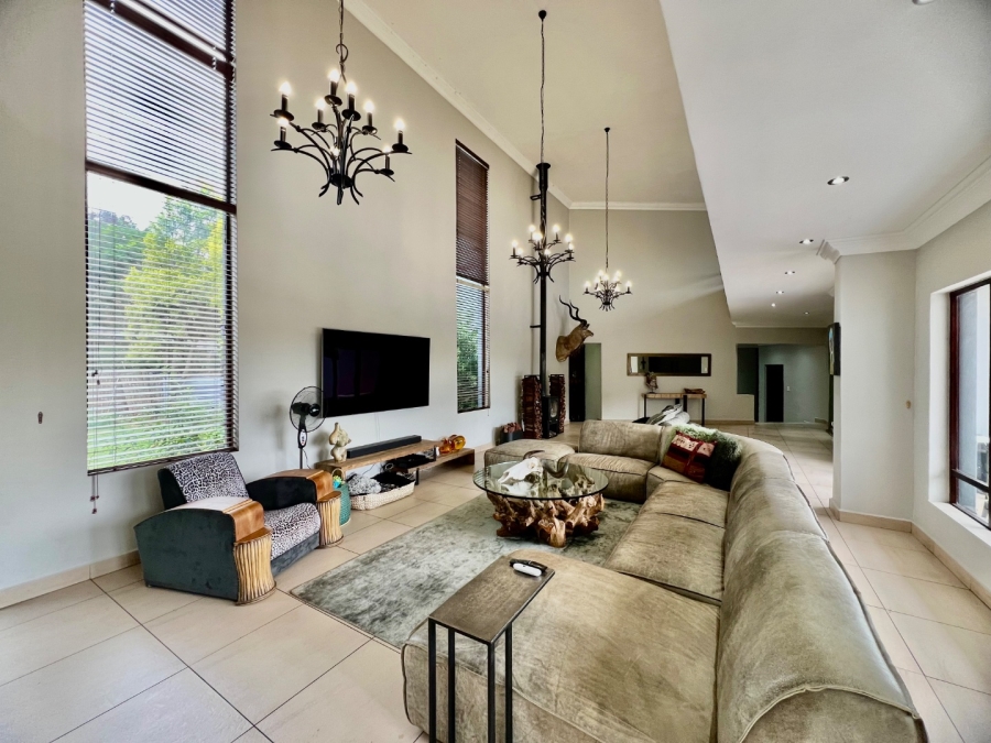 To Let 5 Bedroom Property for Rent in Silver Lakes Golf Estate Gauteng