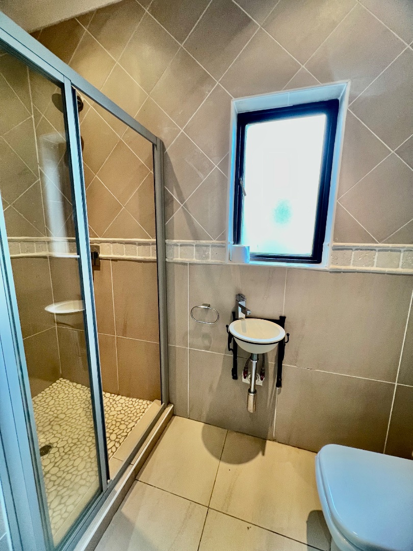 To Let 5 Bedroom Property for Rent in Silver Lakes Golf Estate Gauteng