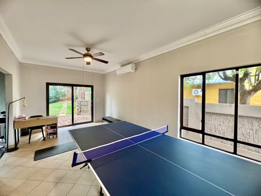 To Let 5 Bedroom Property for Rent in Silver Lakes Golf Estate Gauteng