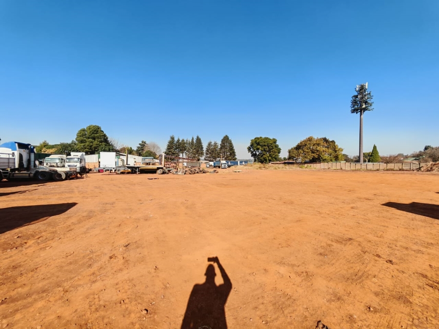  Bedroom Property for Sale in Bredell Gauteng