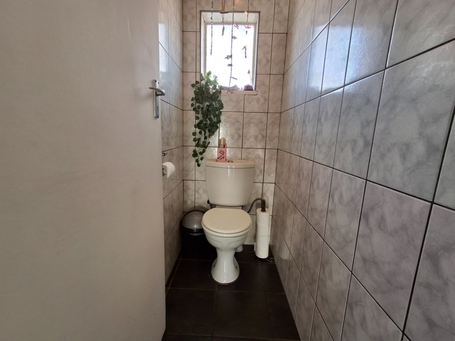 2 Bedroom Property for Sale in Marlands Gauteng