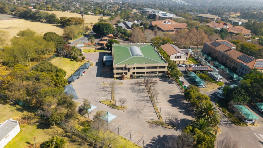  Bedroom Property for Sale in Woodmead Gauteng