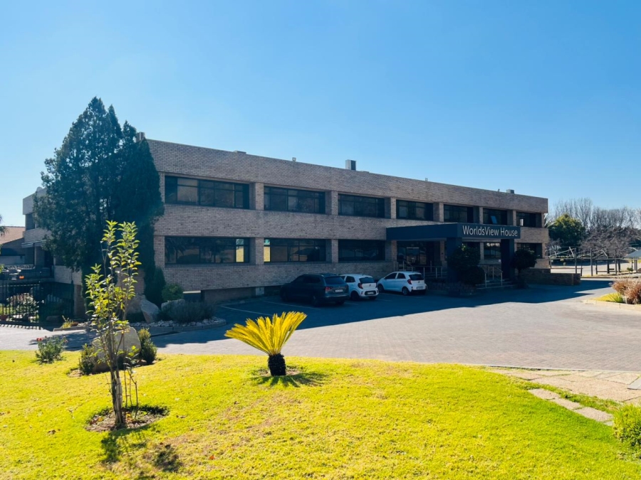  Bedroom Property for Sale in Woodmead Gauteng