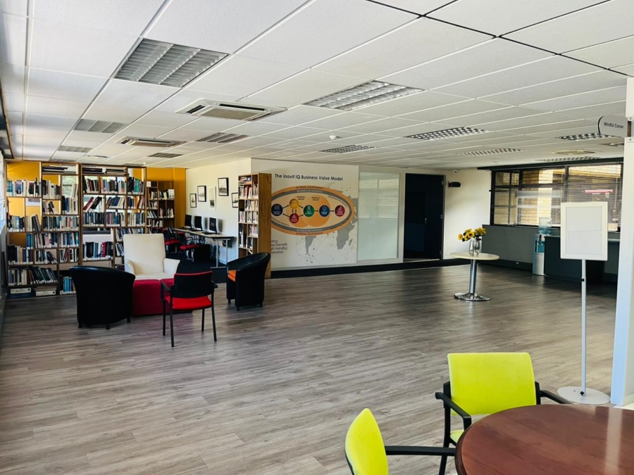  Bedroom Property for Sale in Woodmead Gauteng