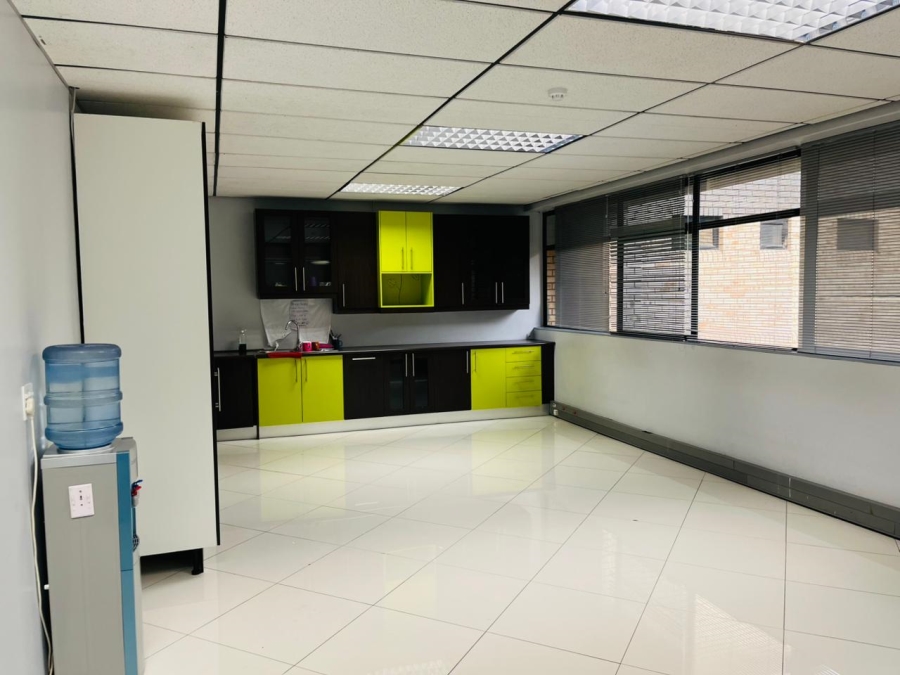  Bedroom Property for Sale in Woodmead Gauteng