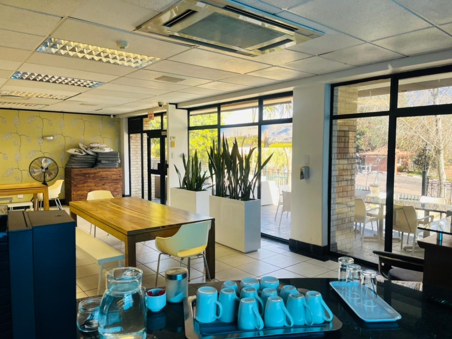  Bedroom Property for Sale in Woodmead Gauteng
