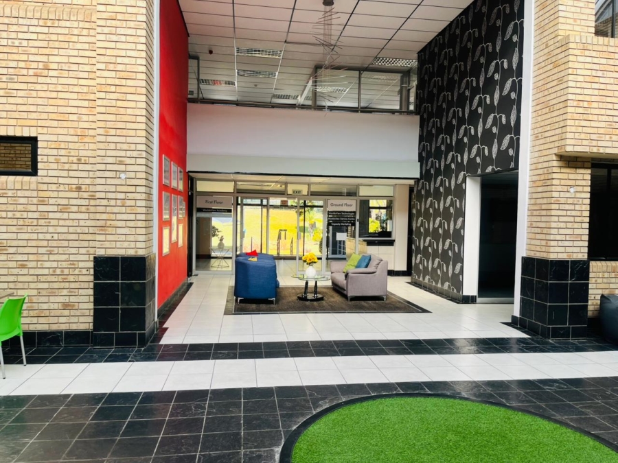  Bedroom Property for Sale in Woodmead Gauteng