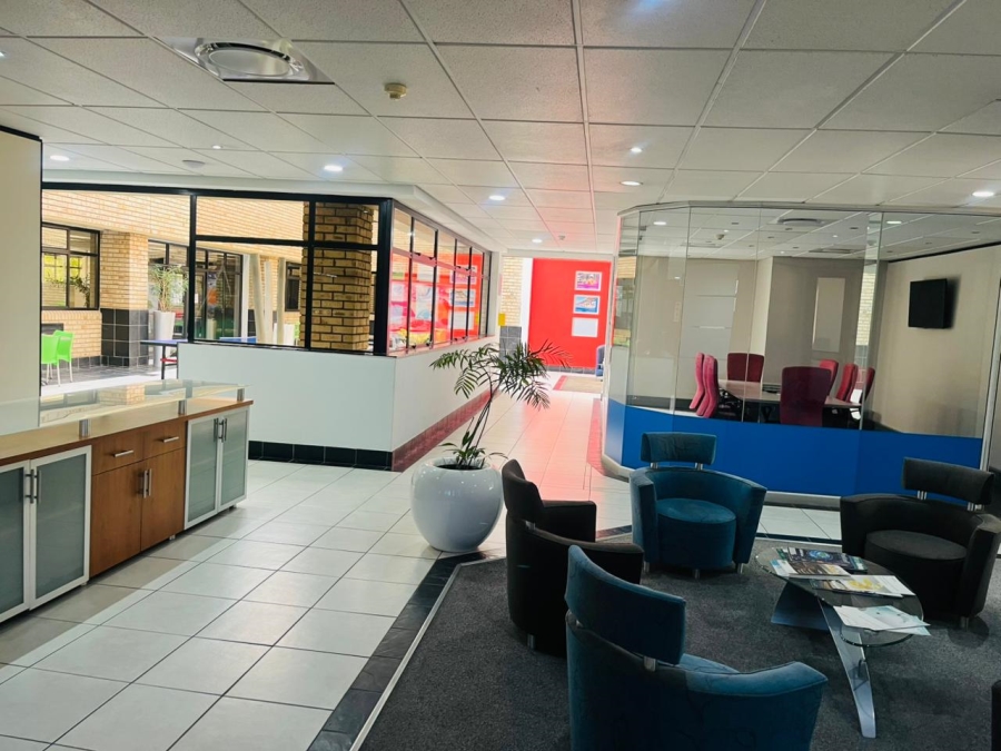  Bedroom Property for Sale in Woodmead Gauteng