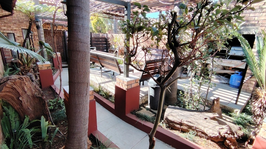 3 Bedroom Property for Sale in Highveld Gauteng