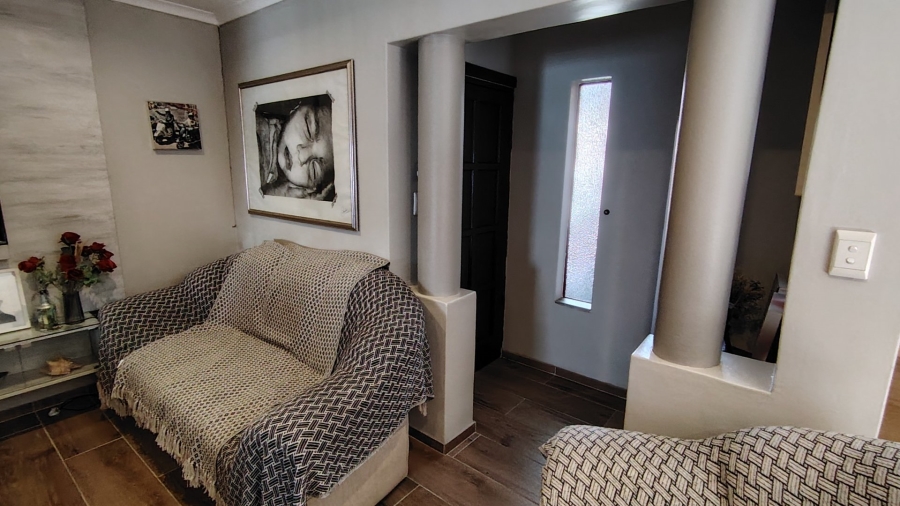 3 Bedroom Property for Sale in Highveld Gauteng