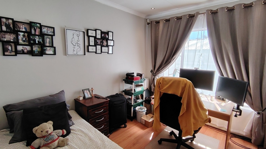 3 Bedroom Property for Sale in Highveld Gauteng