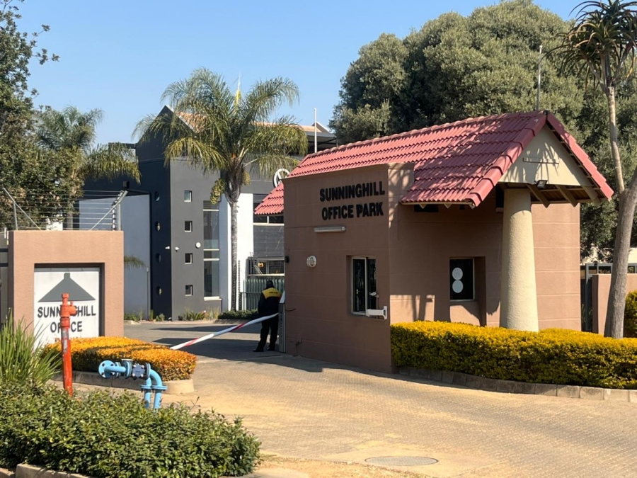  Bedroom Property for Sale in Sunninghill Gauteng