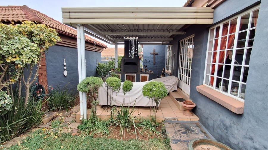 3 Bedroom Property for Sale in Montana Park Gauteng