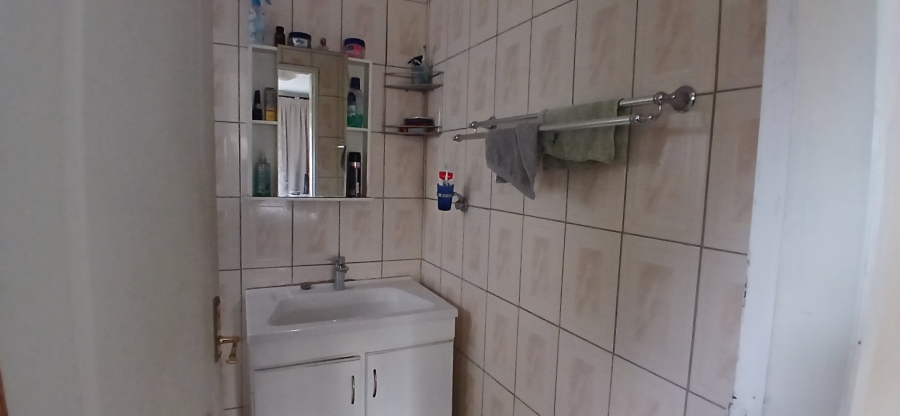 To Let 2 Bedroom Property for Rent in Heuweloord Gauteng