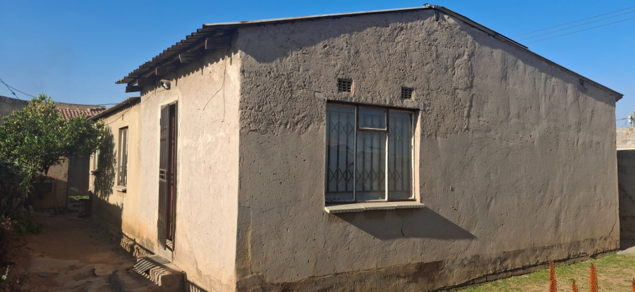 2 Bedroom Property for Sale in Etwatwa Gauteng
