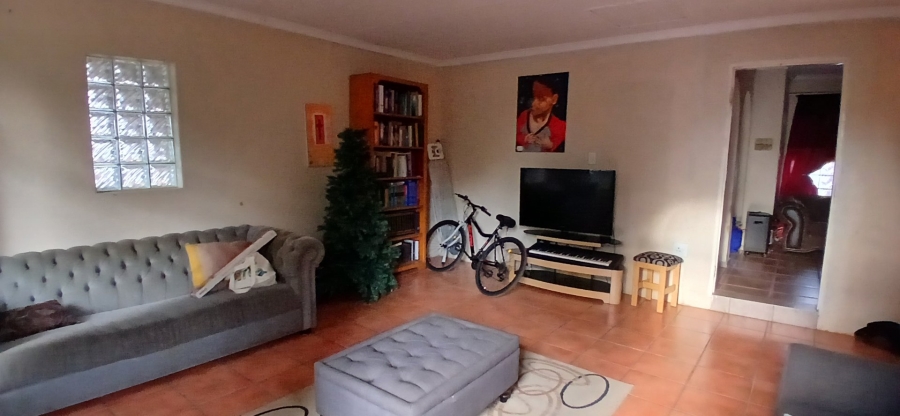 To Let 4 Bedroom Property for Rent in Heuweloord Gauteng