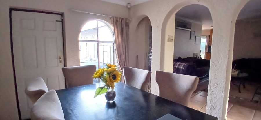 To Let 4 Bedroom Property for Rent in Heuweloord Gauteng