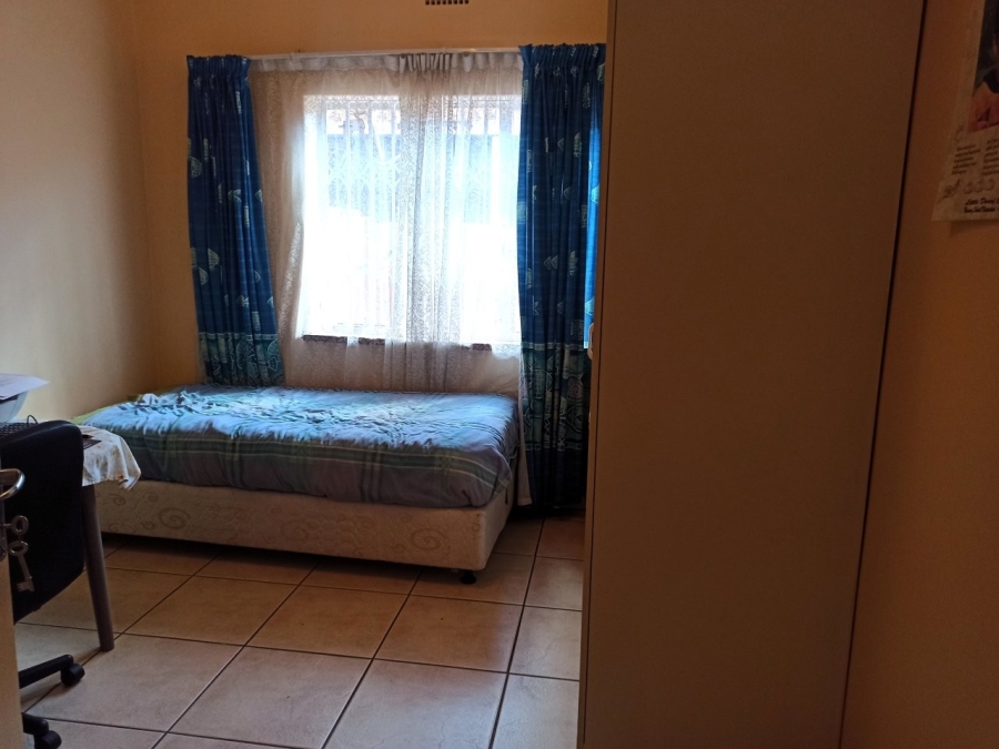 3 Bedroom Property for Sale in Symhurst Gauteng
