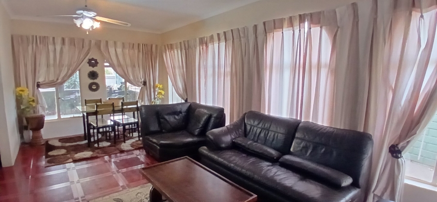 To Let 3 Bedroom Property for Rent in Heuweloord Gauteng