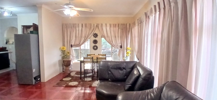 To Let 3 Bedroom Property for Rent in Heuweloord Gauteng