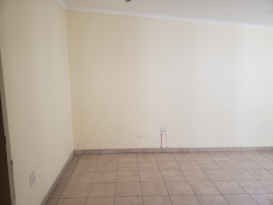 1 Bedroom Property for Sale in Norwood Gauteng
