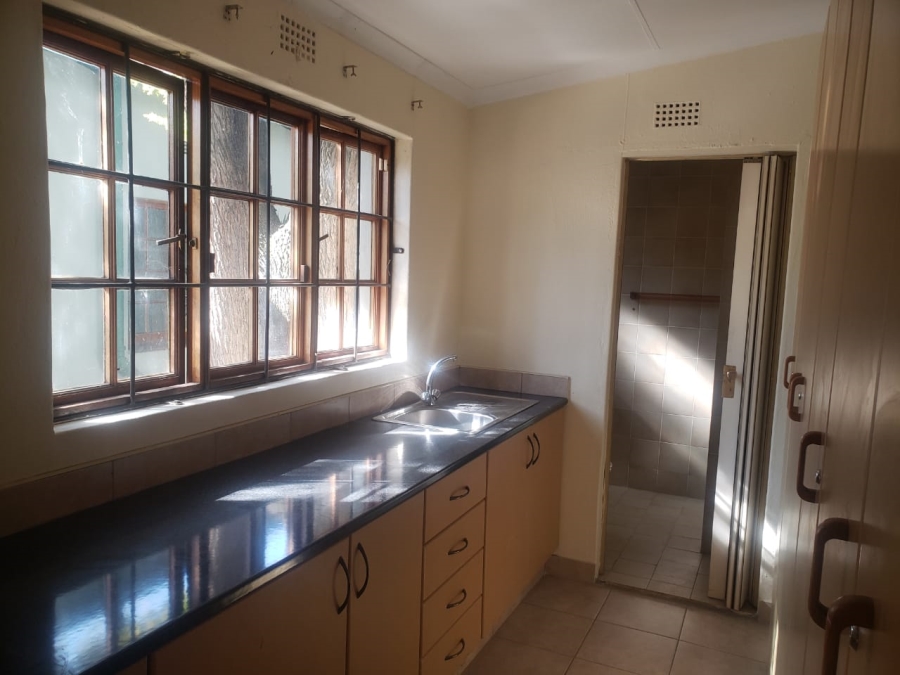 1 Bedroom Property for Sale in Norwood Gauteng