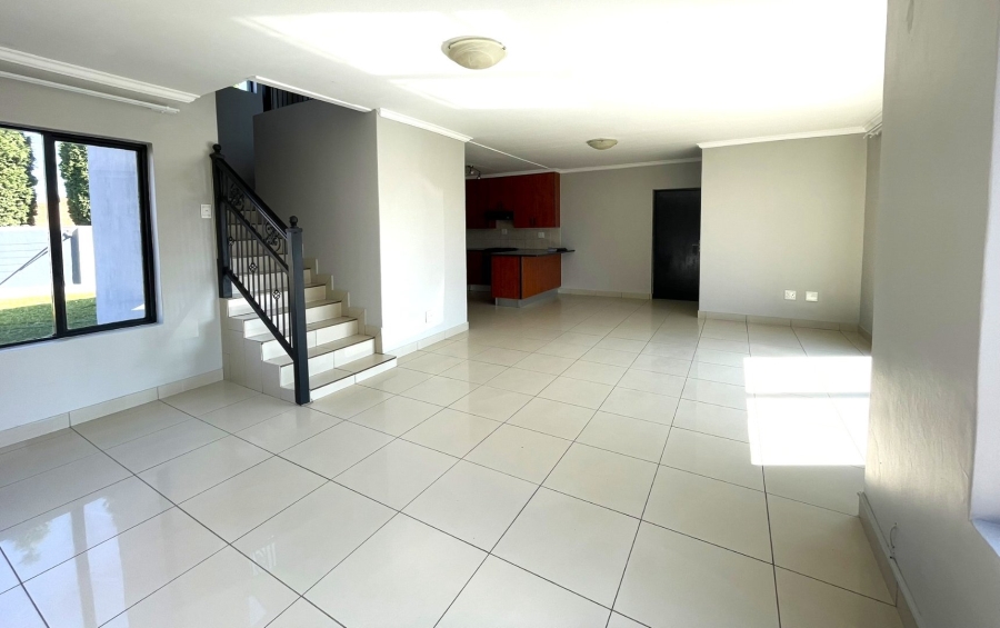 To Let 3 Bedroom Property for Rent in Thatchfield Close Gauteng
