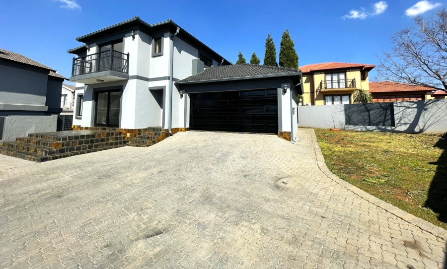 To Let 3 Bedroom Property for Rent in Thatchfield Close Gauteng
