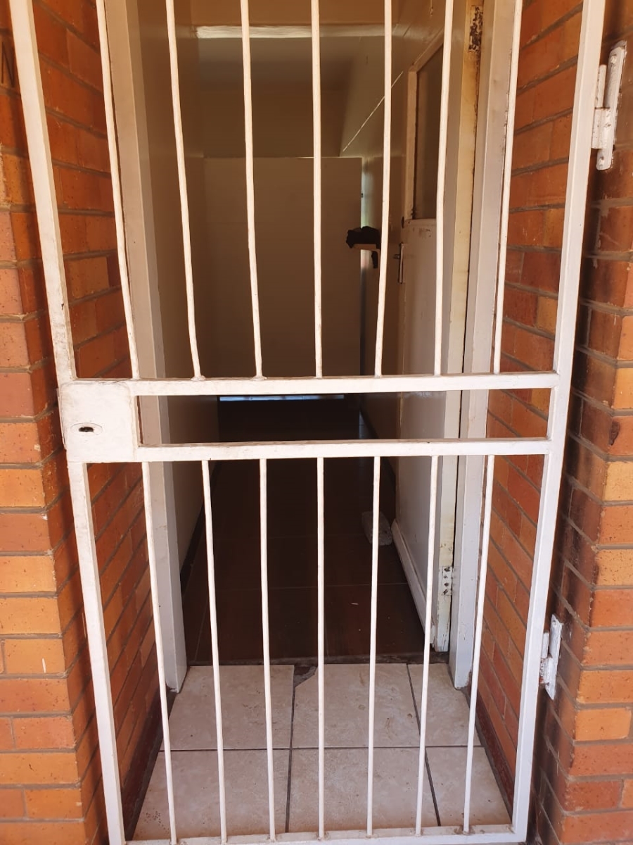 1 Bedroom Property for Sale in Vanderbijlpark CE 1 Gauteng