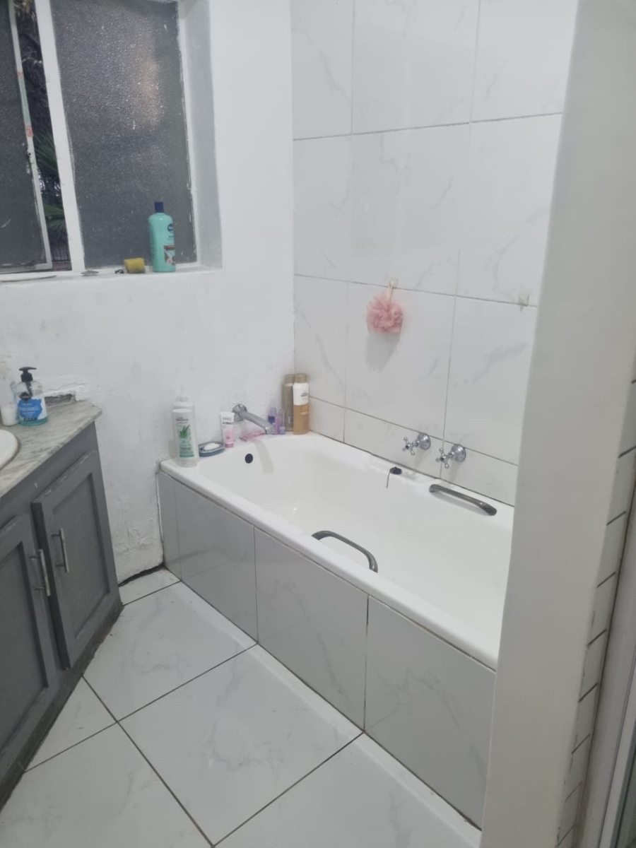 3 Bedroom Property for Sale in Vanderbijlpark SW 5 Gauteng