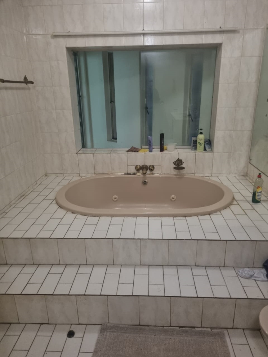 3 Bedroom Property for Sale in Vanderbijlpark SW 5 Gauteng