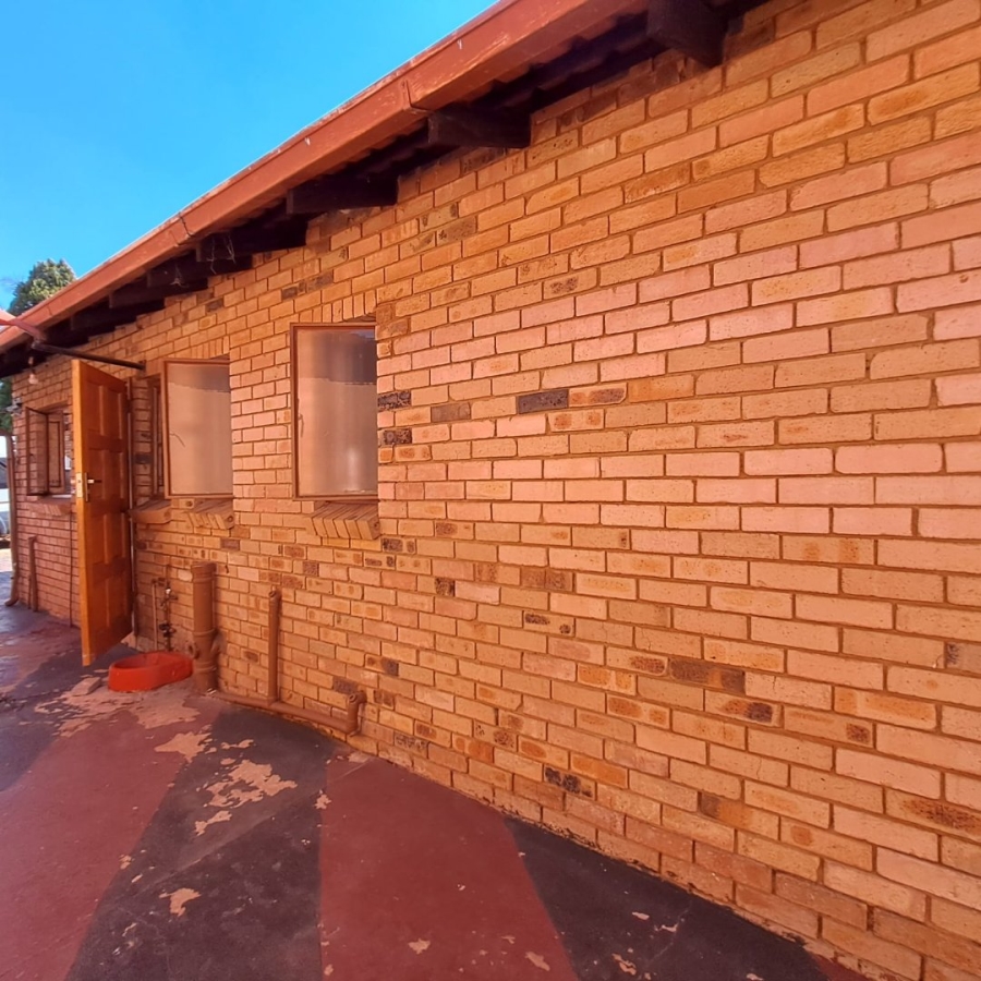 2 Bedroom Property for Sale in The Orchards Gauteng