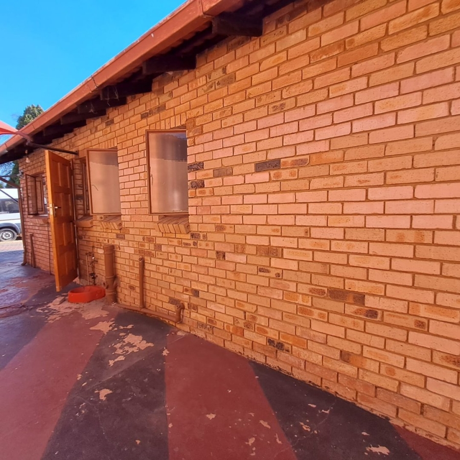 2 Bedroom Property for Sale in The Orchards Gauteng