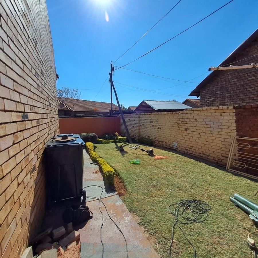 2 Bedroom Property for Sale in The Orchards Gauteng