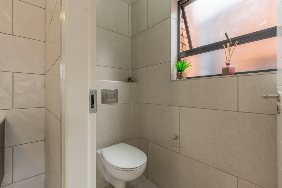 2 Bedroom Property for Sale in Bedfordview Gauteng
