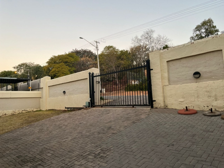 4 Bedroom Property for Sale in Meyerspark Gauteng