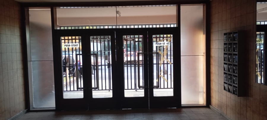 1 Bedroom Property for Sale in Pretoria Central Gauteng