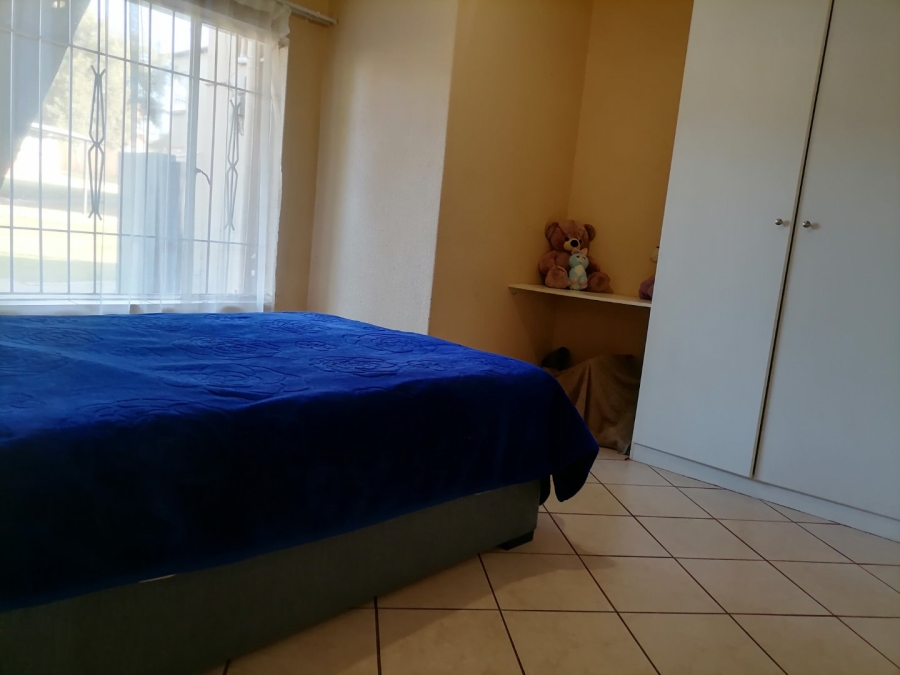 2 Bedroom Property for Sale in Willowbrook Gauteng