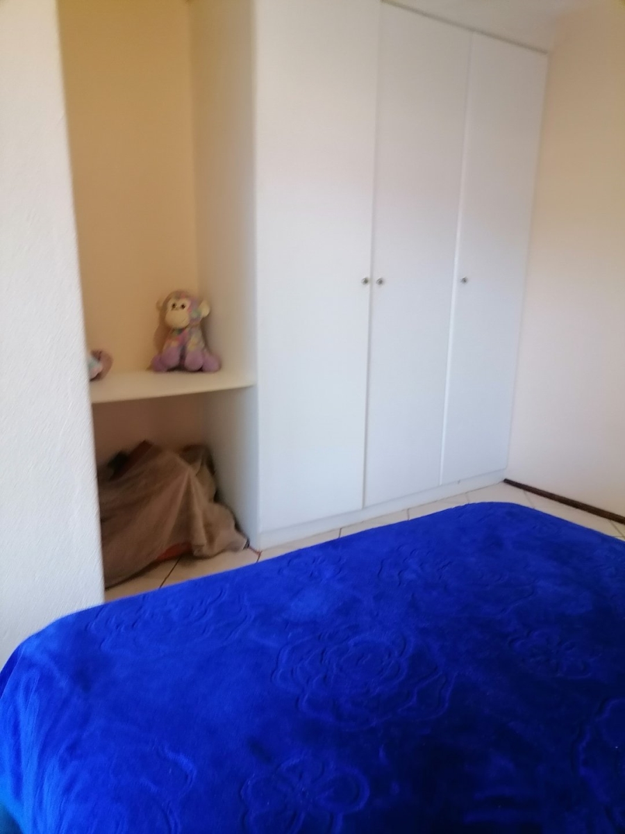 2 Bedroom Property for Sale in Willowbrook Gauteng