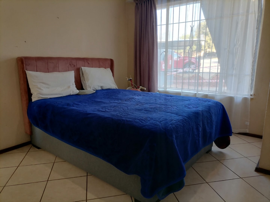 2 Bedroom Property for Sale in Willowbrook Gauteng