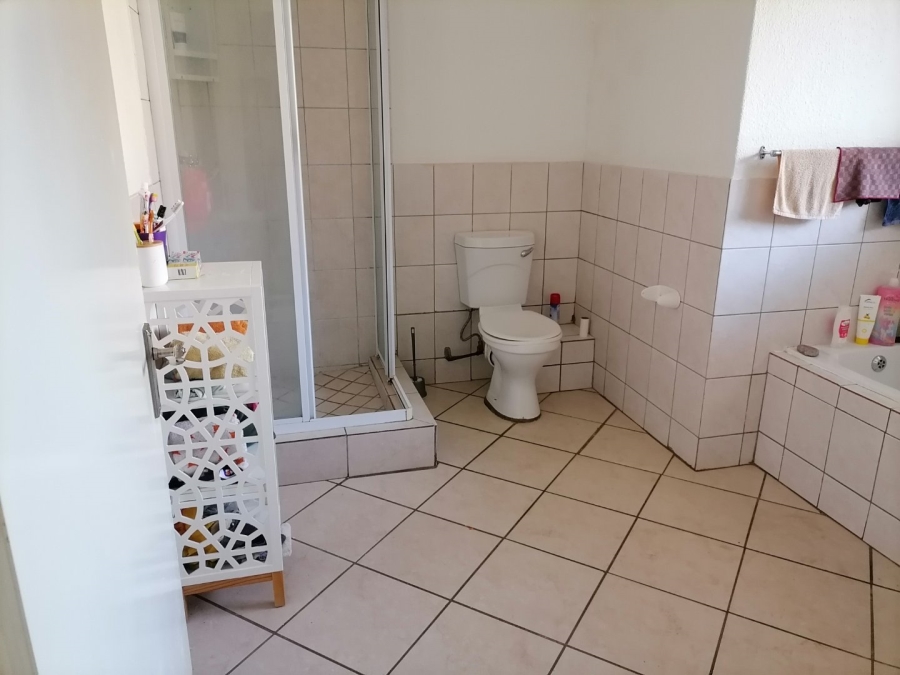 2 Bedroom Property for Sale in Willowbrook Gauteng