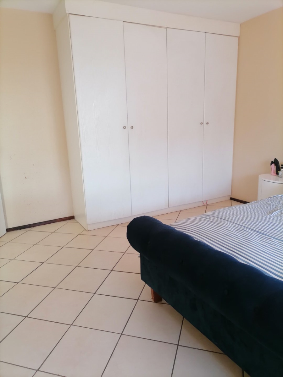 2 Bedroom Property for Sale in Willowbrook Gauteng