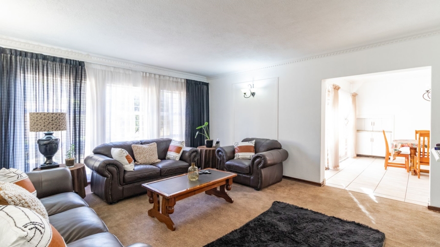 5 Bedroom Property for Sale in Van Riebeeck Park Gauteng