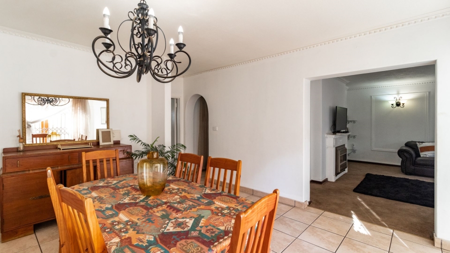 5 Bedroom Property for Sale in Van Riebeeck Park Gauteng