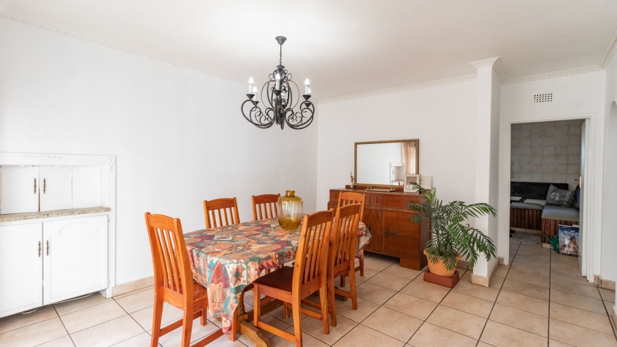 5 Bedroom Property for Sale in Van Riebeeck Park Gauteng