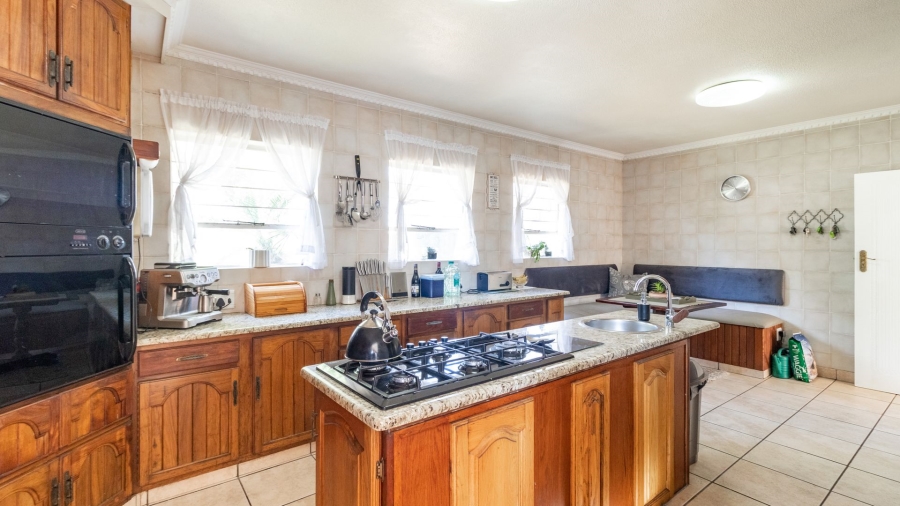 5 Bedroom Property for Sale in Van Riebeeck Park Gauteng