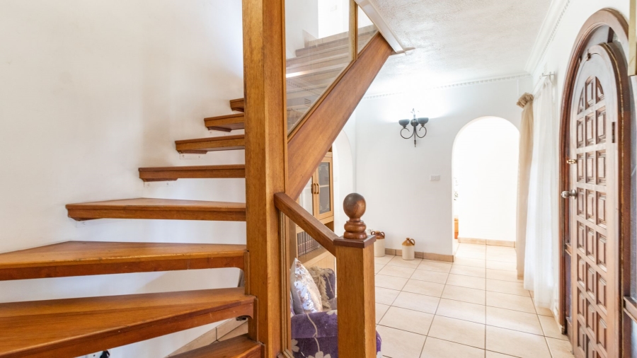 5 Bedroom Property for Sale in Van Riebeeck Park Gauteng